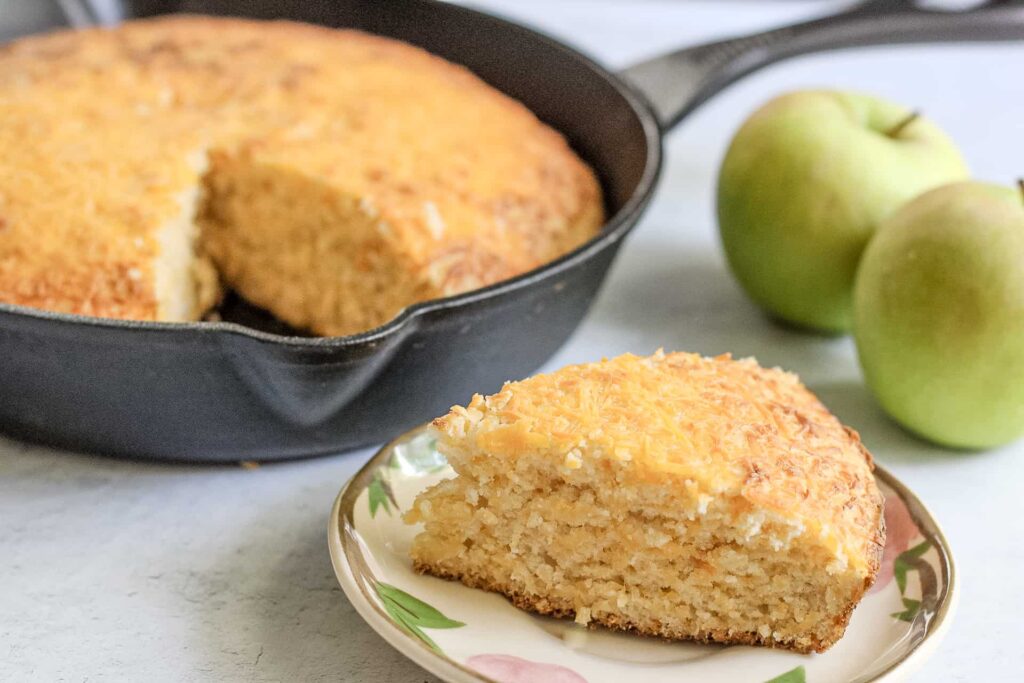 apple cheese skillet bread