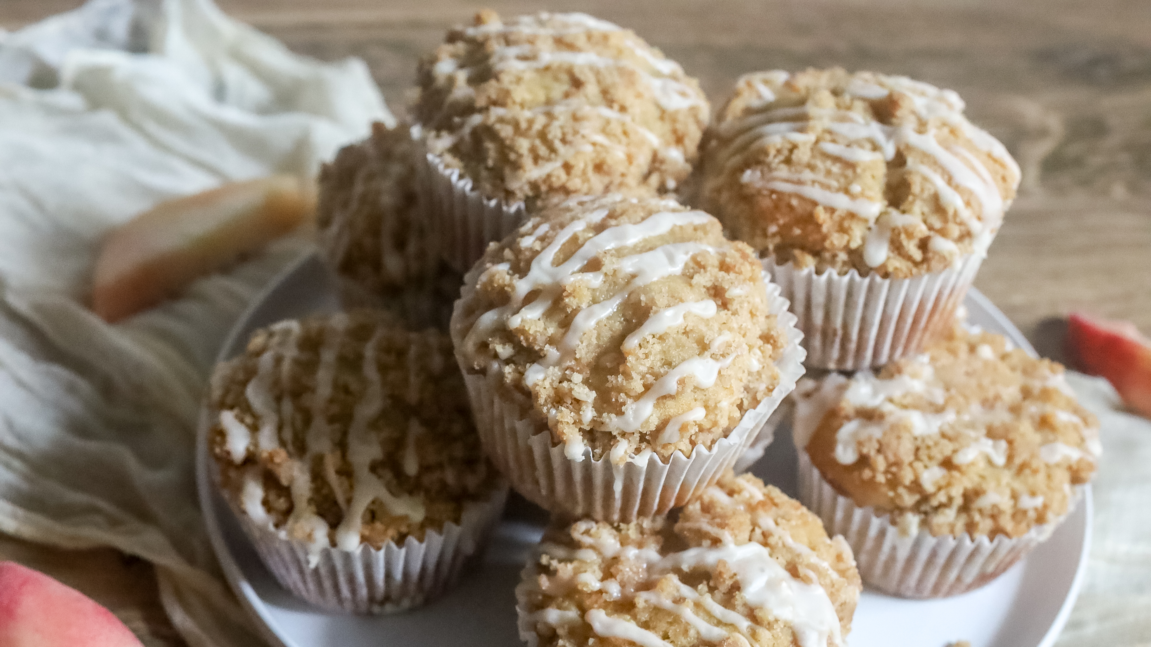 peach cobbler muffins
