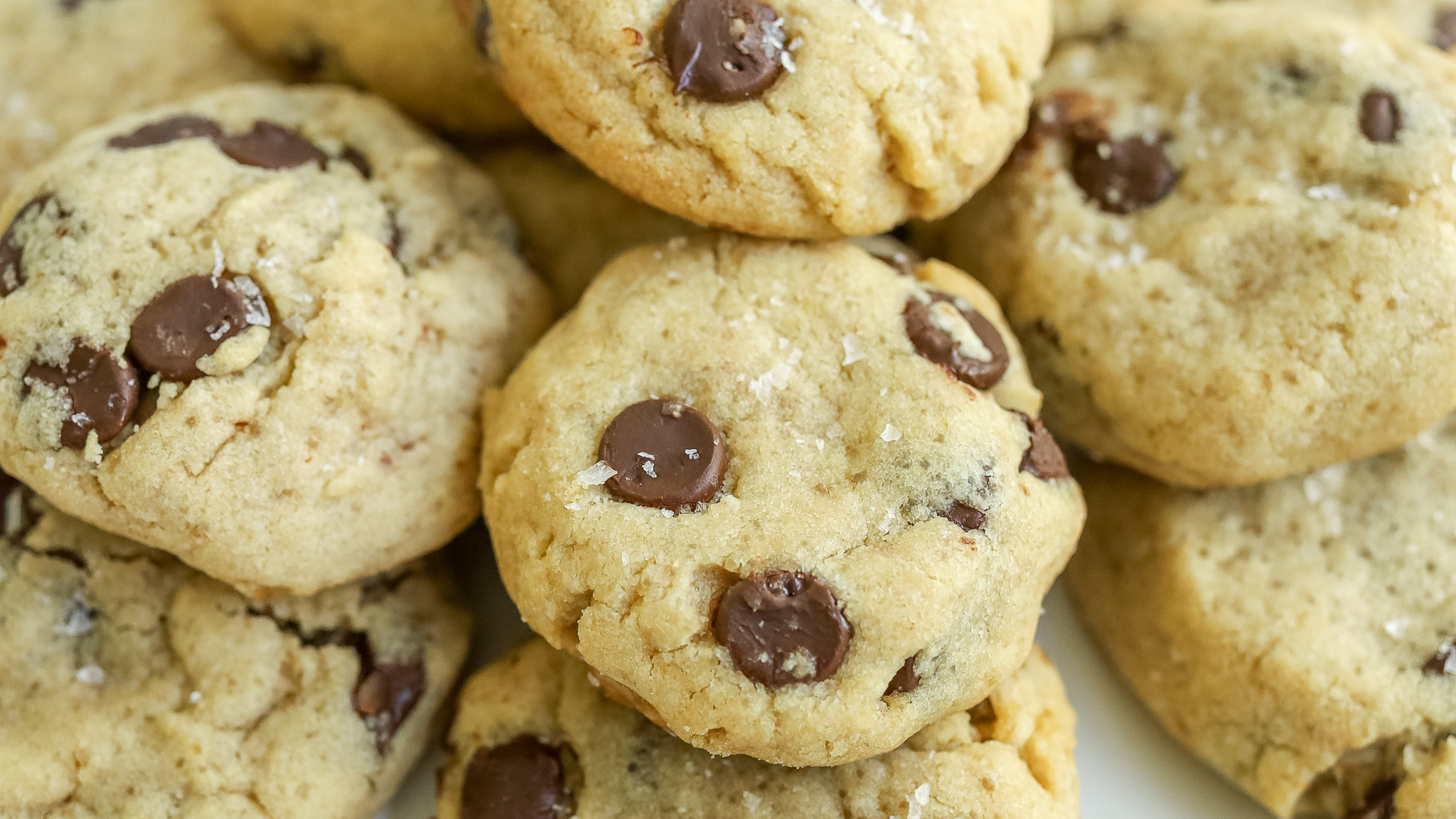 Close up photo of tahini cookies