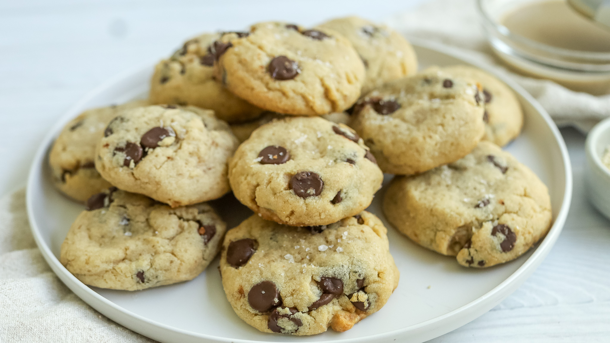 side photo of tahini chocolate chip cookies